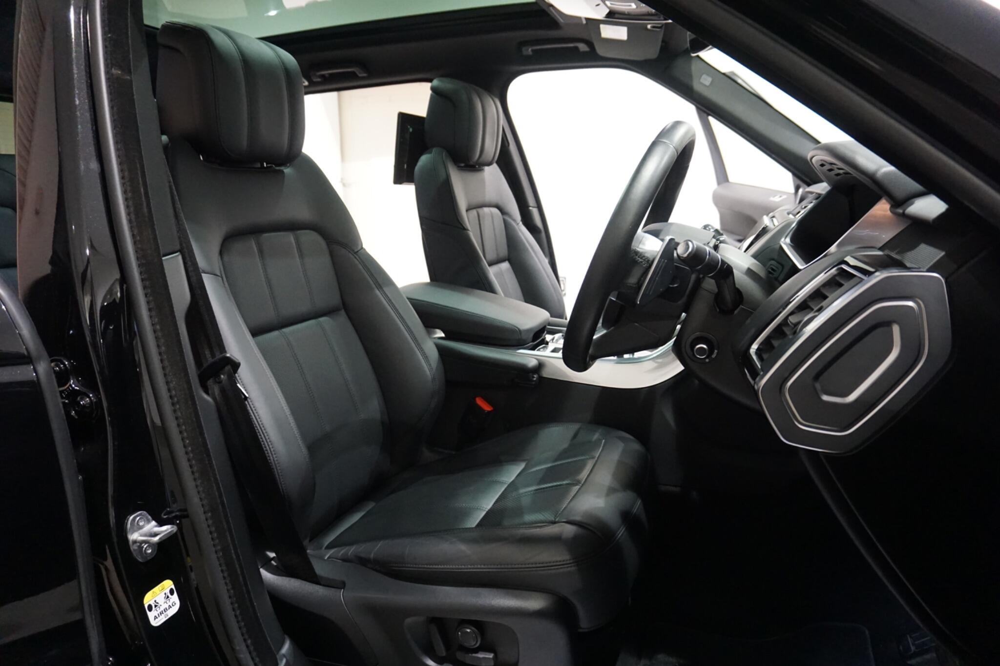 Land Rover Range Rover Sport 2.0 P400e 13.1kWh HSE Dynamic Black SUV 5dr Petrol Plug-in Hybrid Auto 4WD Euro 6 (s/s) (404 ps)